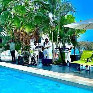  Resort Morgans Cliff